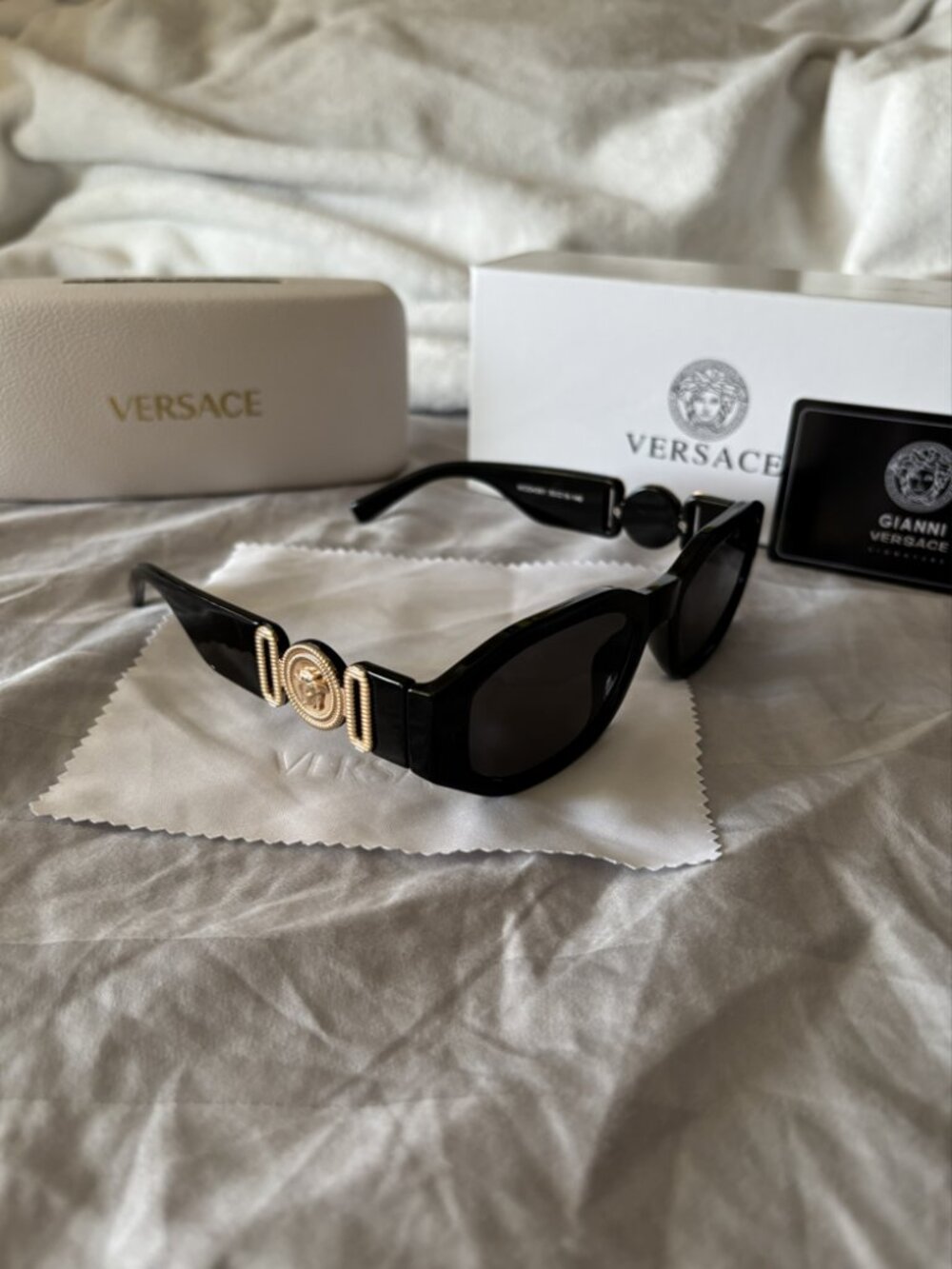 Versace Biggie Medusa Sunglasses Unisex, Black and Gold, VE4361 Unisex New
